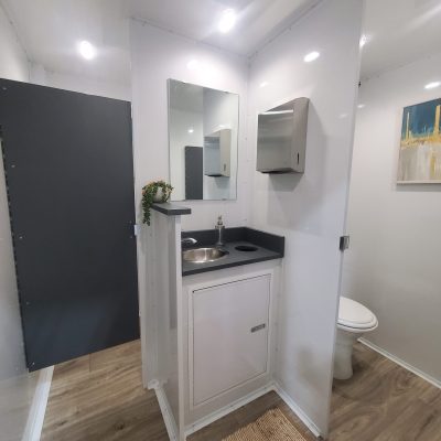 4-room-inside
